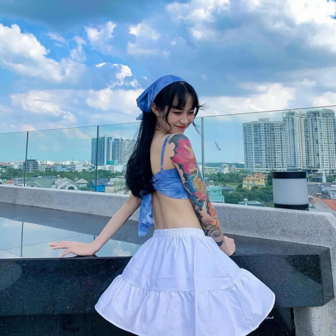 一个叫阿宝的男孩